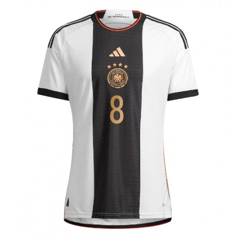 Tyskland Leon Goretzka #8 Hjemmedrakt VM 2022 Kortermet Tyskland Leon Goretzka #8 Hjemmedrakt VM 2022 Kortermet